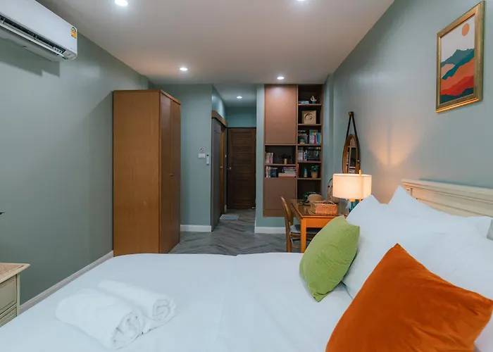 Prime Sukhumvit Modern Home, Phrom Phong Bts, Em District, Up To 14 Guests * Bangkok